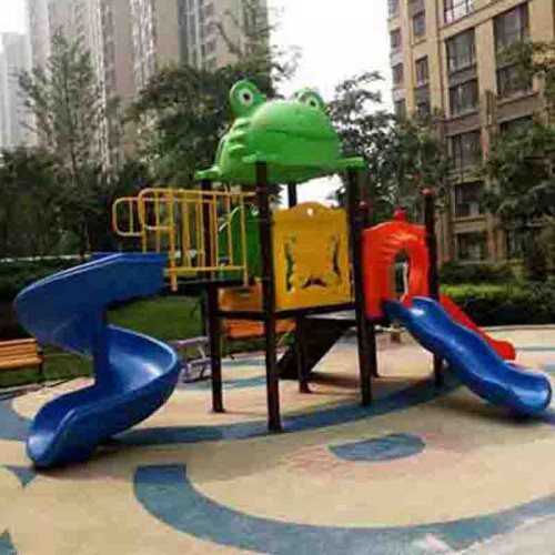 儿童滑梯