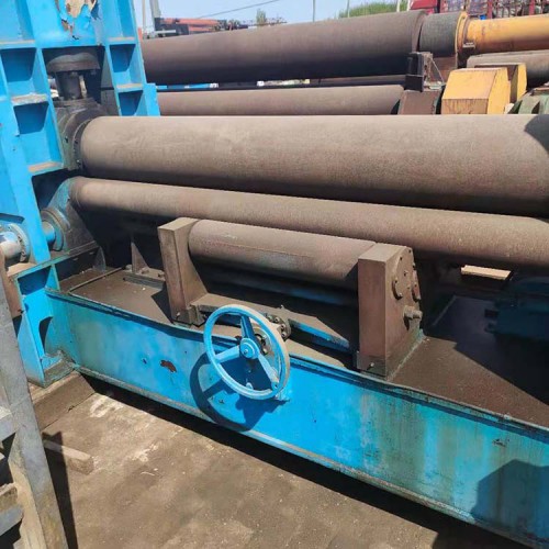 30*2500上辊万能机械卷板机