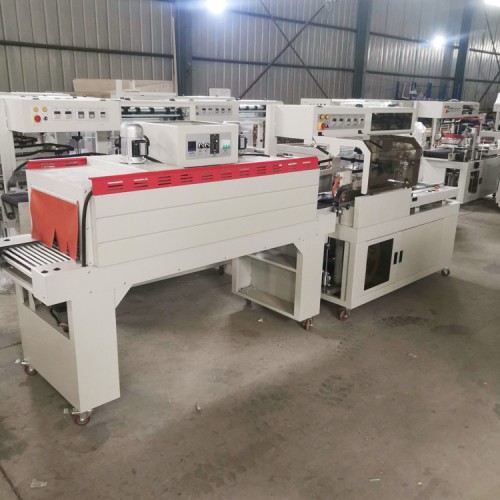 敬贤 全自动封切机+喷气式热收缩机