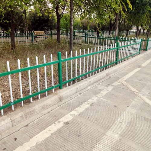 锌钢草坪护栏 U型草坪护栏 折弯草坪栅栏 烨德出品