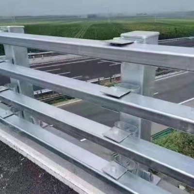 桥梁防撞护栏    防撞护栏