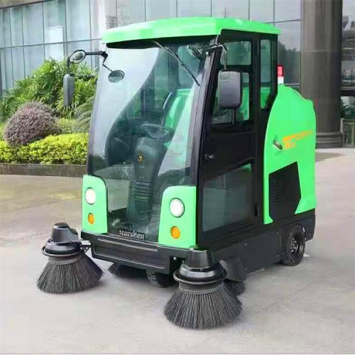 封闭电动扫地车 驾驶扫地车