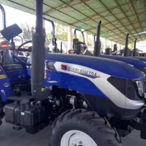 雷沃704品牌拖拉机 四驱强压多路阀 高配置耕地机