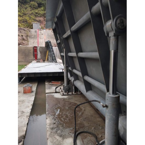 液压钢坝 贵州液压翻板闸门 河道钢制闸门 泵站钢制闸门