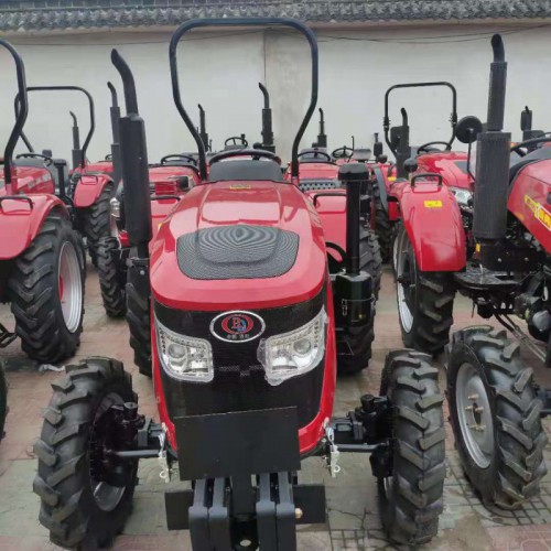 新款万年红504农用四轮拖拉机 四驱四缸东方红动力