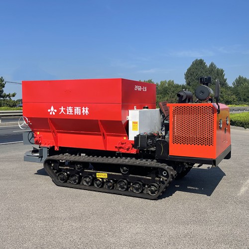 大棚果园撒粪机  履带式扬粪车 自走式抛粪机