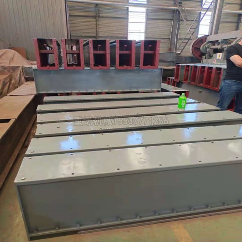 矿渣刮板输送机 螺旋输送机 斗式提升机定制厂家