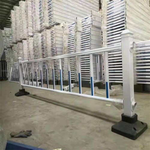 道路护栏 城市道路隔离护栏 人行道安全护栏