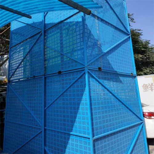 工地爬架防护网 全钢制防护网 盖楼外架钢板网