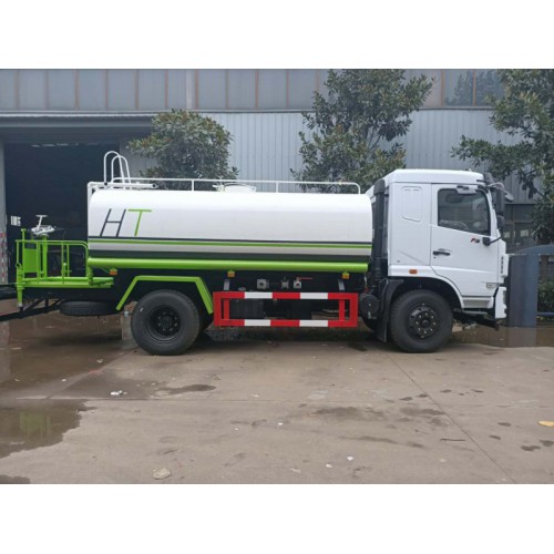 12方洒水车 洒水车