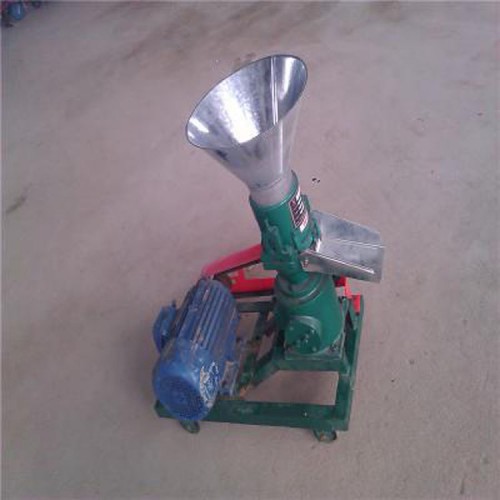 秸杆加工饲料颗粒机 适用于牛马羊牲畜养殖户使用 效率高出栏快