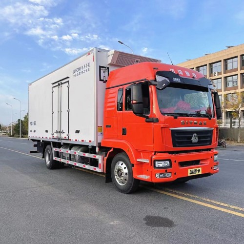 重汽汕德卡6.8米冷藏车 6米8冷链物流运输车可按揭0首付