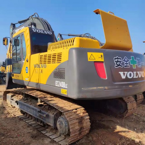 沃尔沃二手挖掘机 沃尔沃EC240B挖掘机