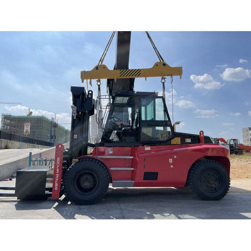 小15吨叉车载荷 轻型15吨叉车车身重量