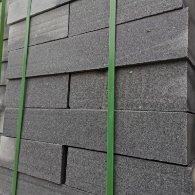 五莲红路沿石 芝麻黑圆弧形道路侧石