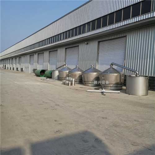 自动化酿酒设备 大型酿酒设备现货供应 蒸馏器曲阜厂家