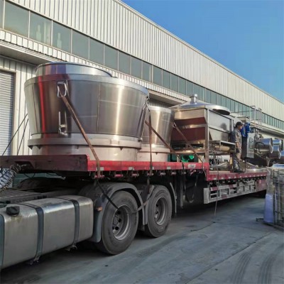 小型蒸酒机定制 不锈钢酿酒设备 新型白酒造酒设备 风冷冷却器