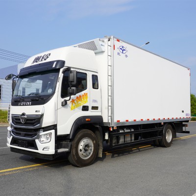 6.8米冷藏车 福田奥铃大黄蜂冷藏车 41方容积可载10吨多