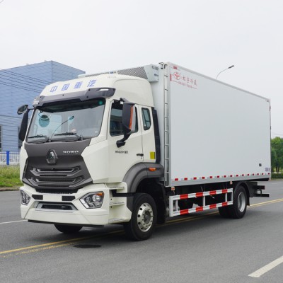 冷藏车厂家 重汽豪沃冷藏车 6.8米黄牌冷藏车