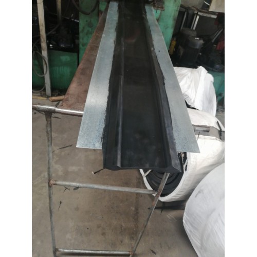 中平钢边止水带圆孔钢边止水带方孔钢边止水带异型钢边止水带