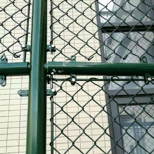 球场勾花护栏网 组装式体育场围栏网
