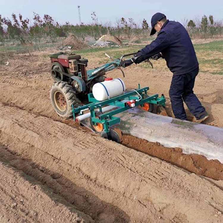 手扶喷药覆膜机