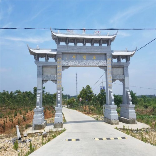 农村单门单楼、双门双楼、三门单楼、三楼石牌坊