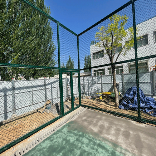 足球场防护网 篮球场低碳钢丝围网