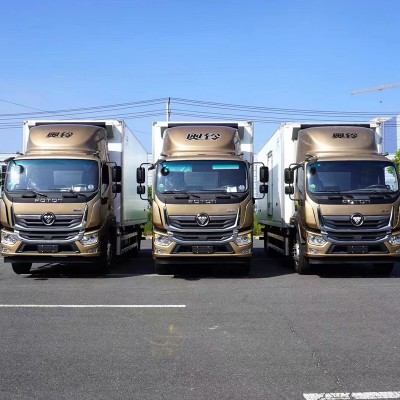 福田奥铃大黄蜂6米6冷藏车