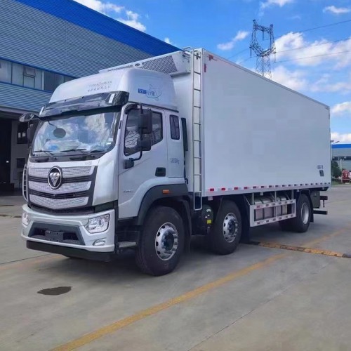 福田欧 曼行星小三轴9米6冷藏车