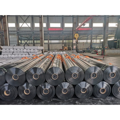 8米宽100米长2.0mm厚HDPE土工膜美标黑色双光面