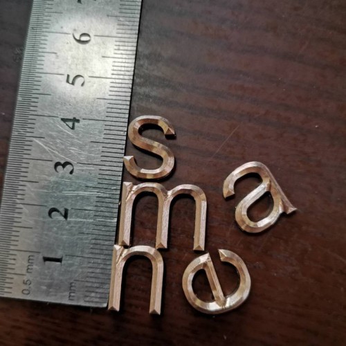 浮雕牌匾黄铜三维字  凸起字广告招牌 门牌号 加工厂家