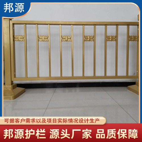 黄金护栏网 机非隔离护栏