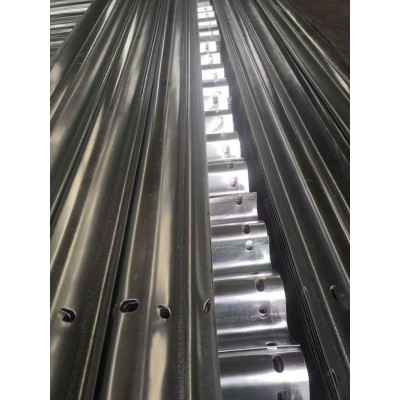 公路波形护栏多少钱一米