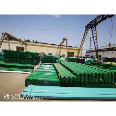 公路波形护栏多少钱一米
