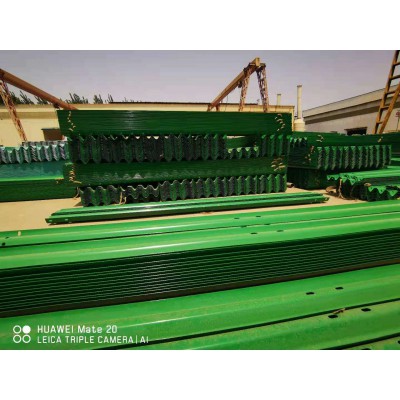 4320*310*85*30公路护栏多少钱