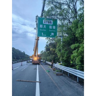 交通标志杆多少钱