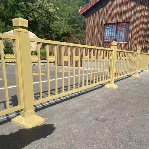 市政防护黄金护拦板多少钱