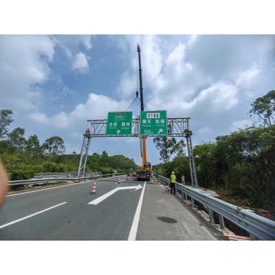 路标杆多少钱一个