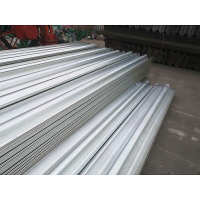 公路两侧安全栏杆多少钱