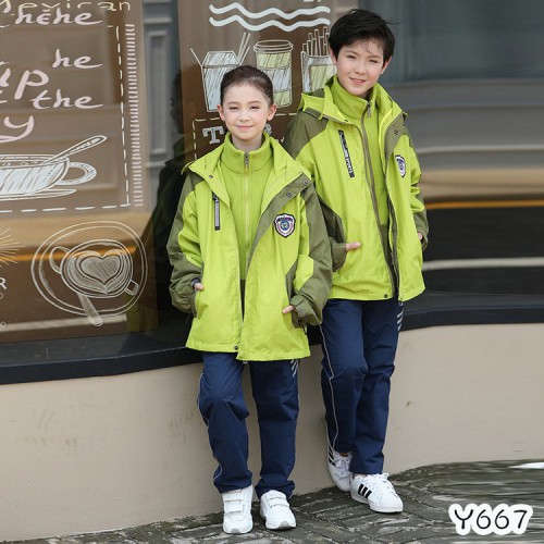 中小学生儿童冲锋衣校服