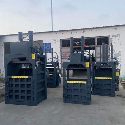 40双杠废纸壳液压打包机 矿泉水瓶压块机 使用范围广