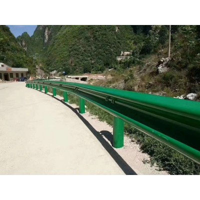 公路安装三波护栏多少钱一米