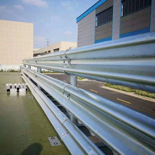 防撞热镀锌护栏板