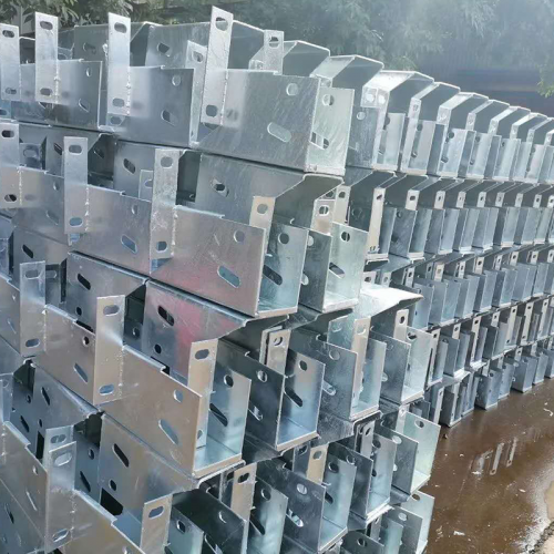现货双波护栏板托架 交通设施防撞托架 波形护栏板配件