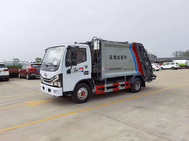 东风多利卡6方压缩垃圾车1