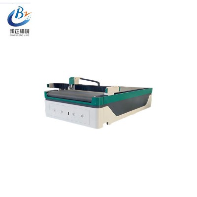 双驱振动刀裁剪机