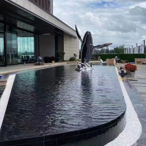 不锈钢鲸鱼雕塑