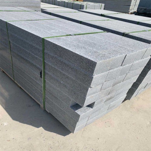 芝麻灰外墙干挂