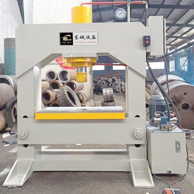 200吨三梁四柱液压机